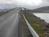 Mika nousee Stokmarknesin siltaa