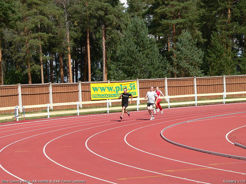 Elina Tommi ja Mika 200 metrill