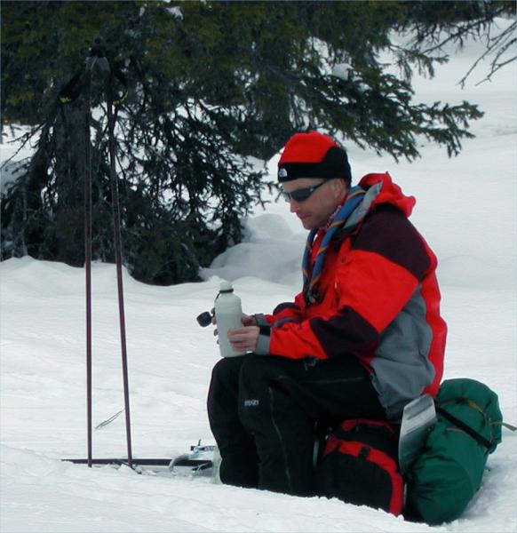 Topi tauolla.
